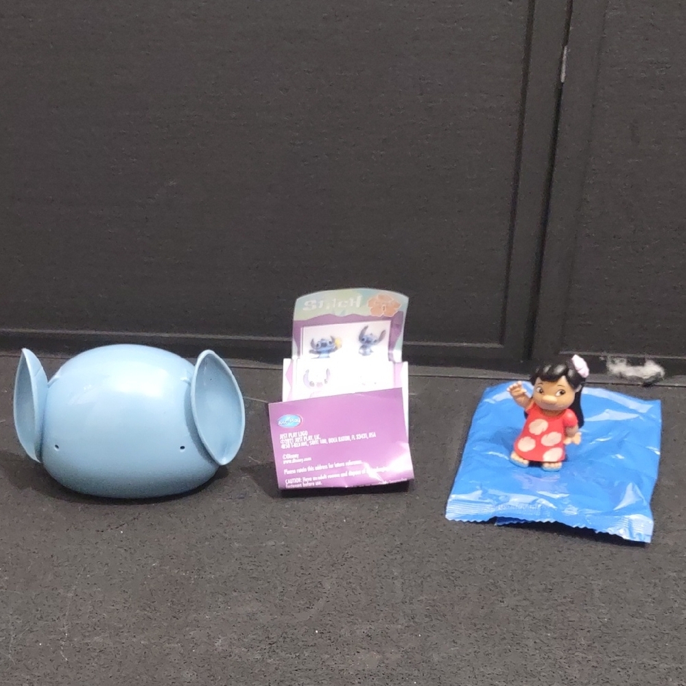 SLIGHTLY USED DISNEY STITCH COLLECTIBLE MINI FIGURE (LILO)
